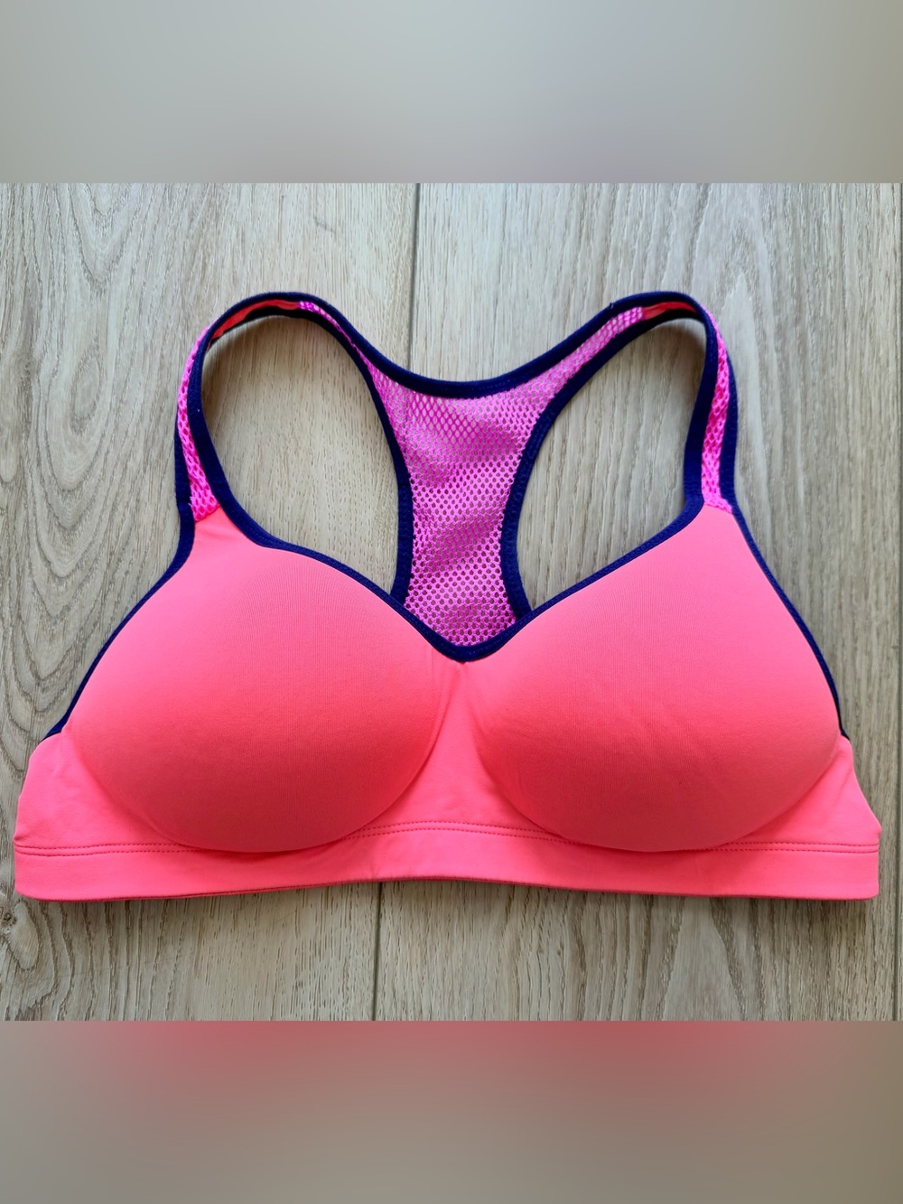 PINK Victoria’s Secret Yoga Push-Up Sports Bra L